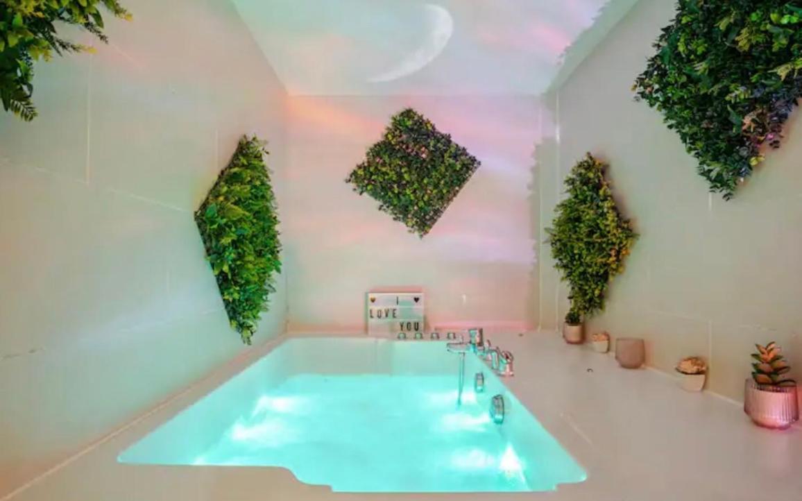 Escale Caux Cooning**** Charme Et Balneo Etretat Apartment Luaran gambar